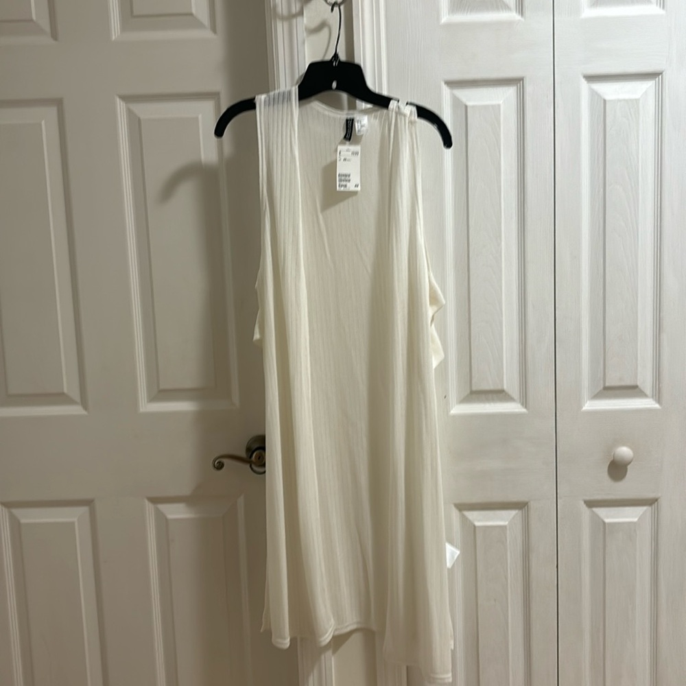 Lightweight sleeveless coverup, new with tags, xs